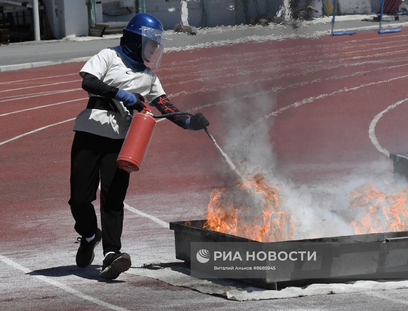 Соревнования по пожарно-спасательному спорту во Владивостоке