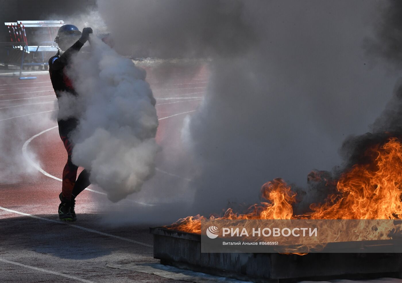 Соревнования по пожарно-спасательному спорту во Владивостоке