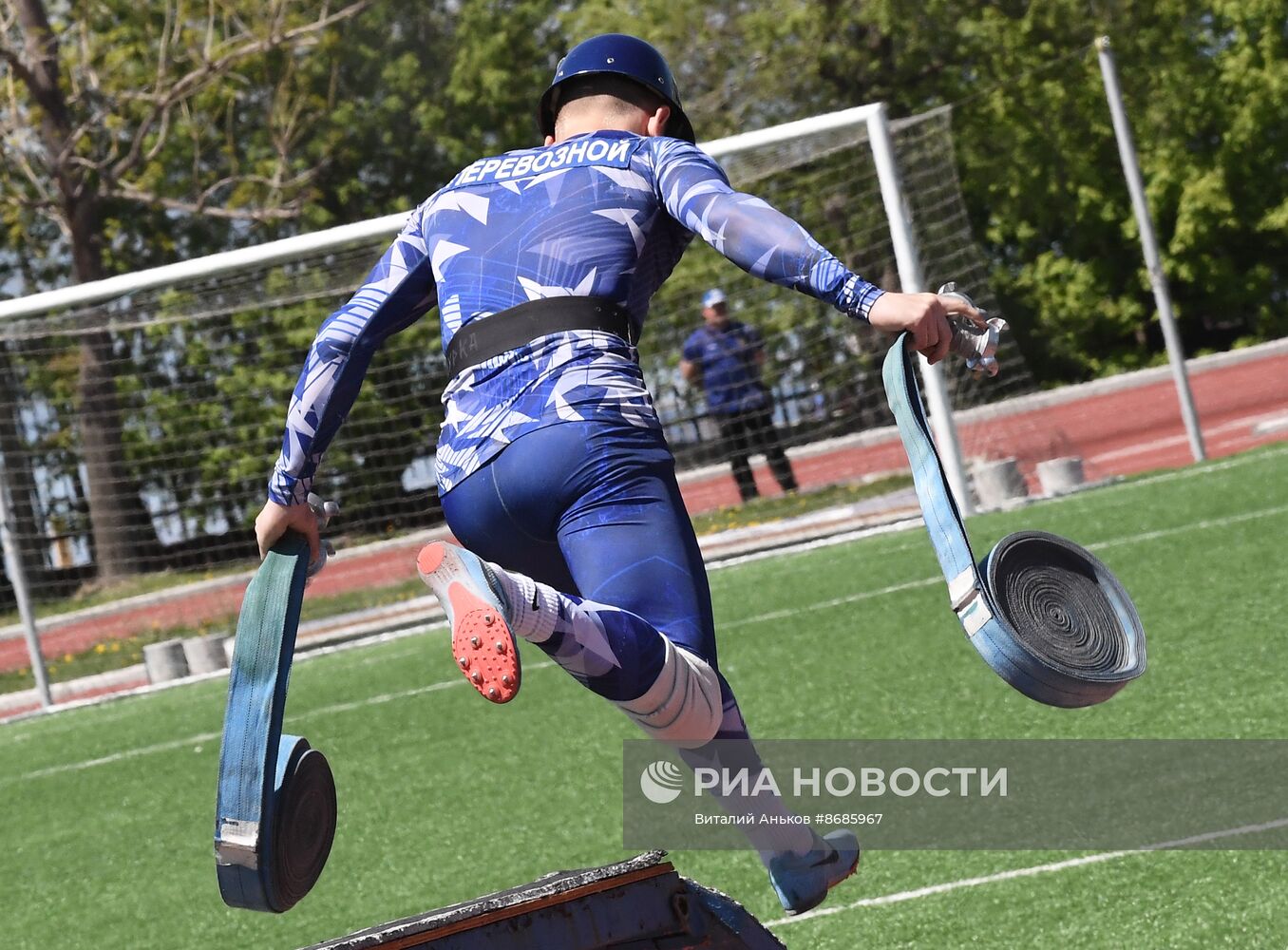 Соревнования по пожарно-спасательному спорту во Владивостоке