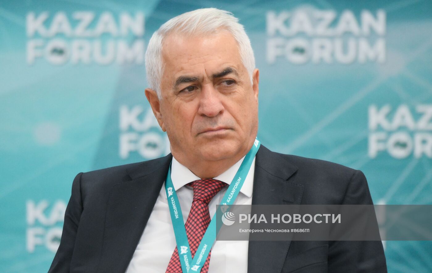 KAZANFORUM 2024. Круглый стол: Россия-Азербайджан  