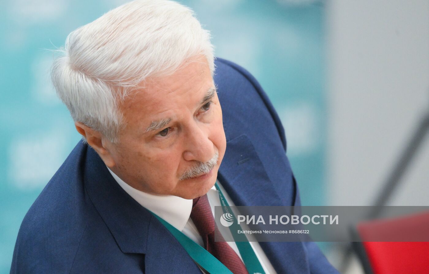 KAZANFORUM 2024. Круглый стол: Россия-Азербайджан  