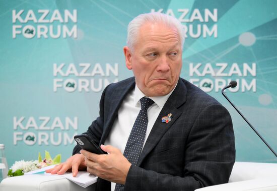 KAZANFORUM 2024. Коридор Север-Юг: новая концепция. Быстрый выход на премиальные рынки Востока, Африки, Азии и Индии