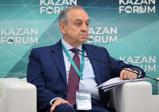 KAZANFORUM 2024. Коридор Север-Юг: новая концепция. Быстрый выход на премиальные рынки Востока, Африки, Азии и Индии