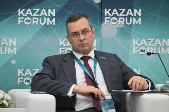 KAZANFORUM 2024. Коридор Север-Юг: новая концепция. Быстрый выход на премиальные рынки Востока, Африки, Азии и Индии