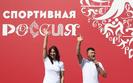 Выставка "Россия". Разминка с Алексеем Ягудиным и Яной Егорян