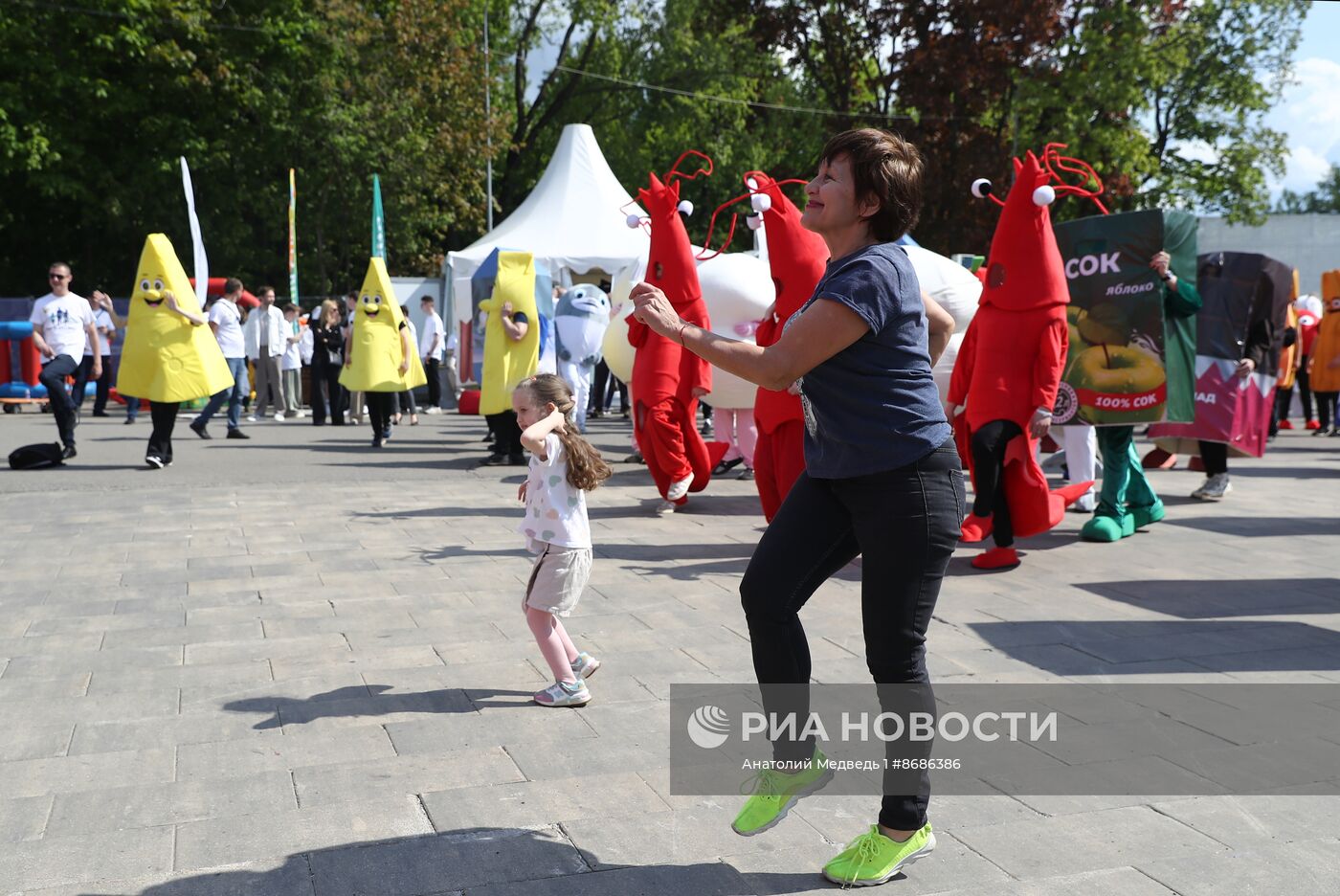 Выставка "Россия". Разминка с Алексеем Ягудиным и Яной Егорян