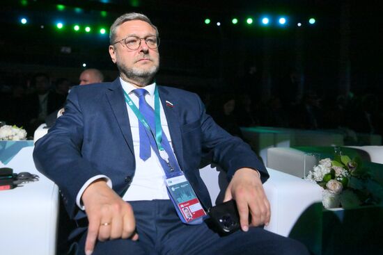 KAZANFORUM 2024. Пленарное заседание XV Международного экономического форума "Финансовая и логистическая инфраструктура России и стран ОИС"