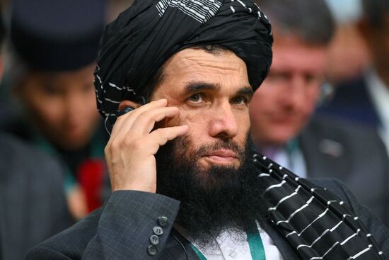 KAZANFORUM 2024. Пленарное заседание XV Международного экономического форума "Финансовая и логистическая инфраструктура России и стран ОИС"