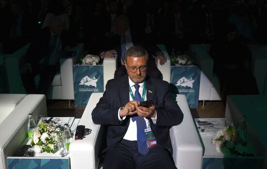 KAZANFORUM 2024. Пленарное заседание XV Международного экономического форума "Финансовая и логистическая инфраструктура России и стран ОИС"