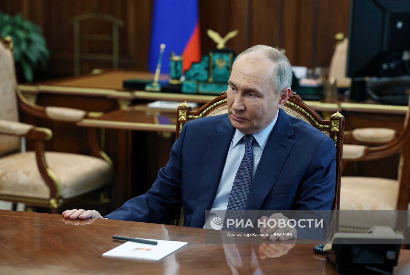Президент Владимир Путин провел рабочую встречу с Александром Куренковым и Александром Козловым
