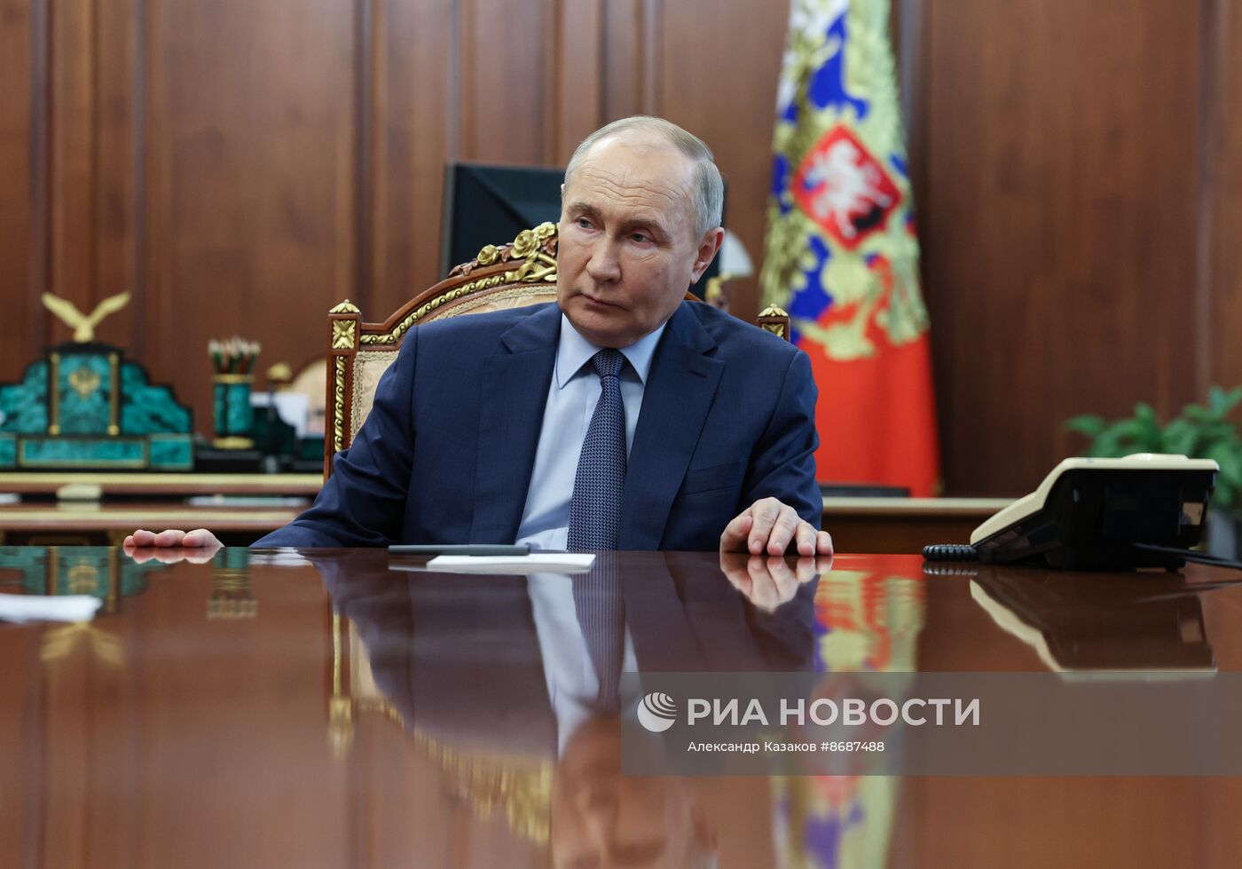 Президент Владимир Путин провел рабочую встречу с Александром Куренковым и Александром Козловым