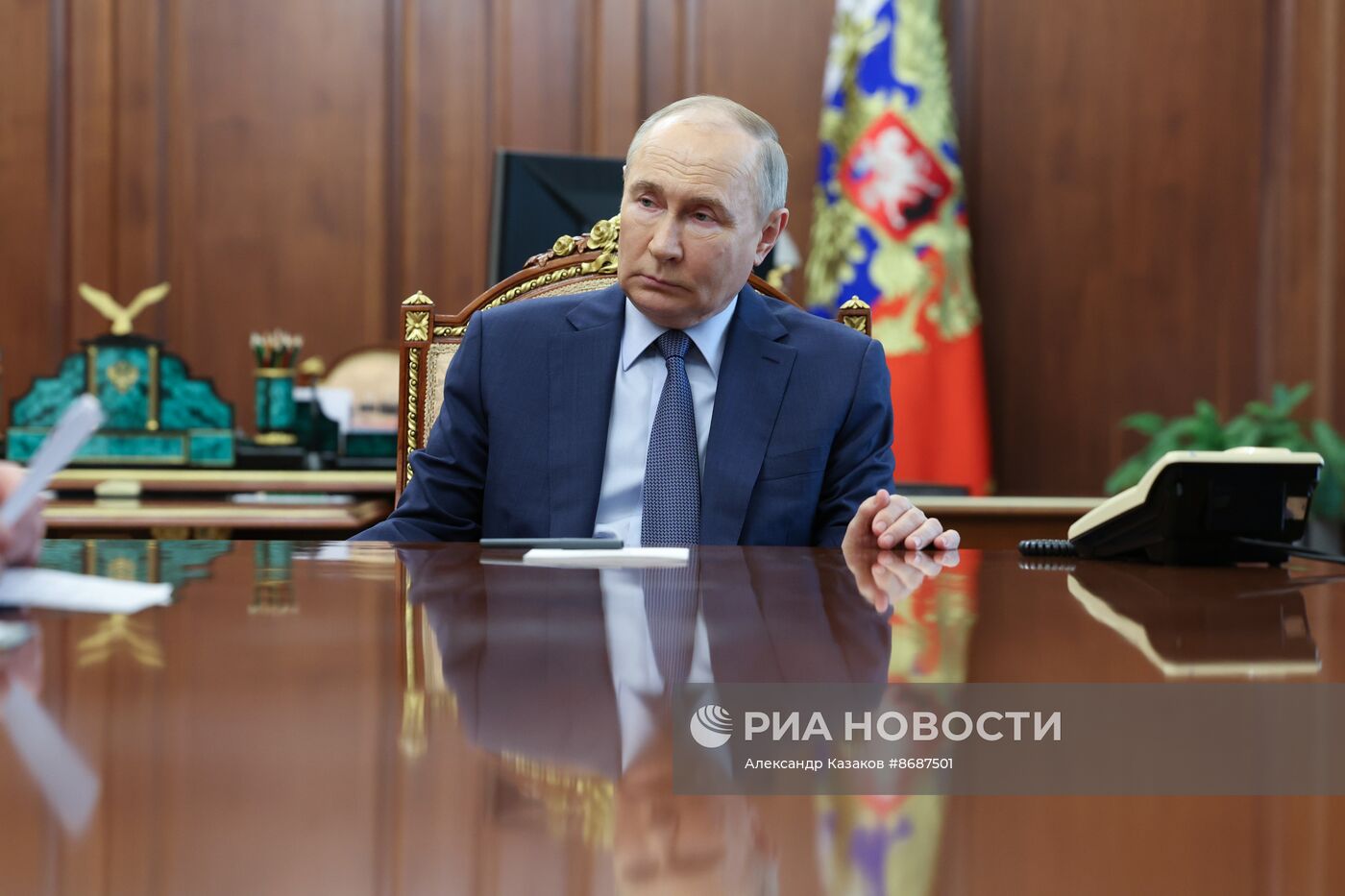 Президент Владимир Путин провел рабочую встречу с Александром Куренковым и Александром Козловым