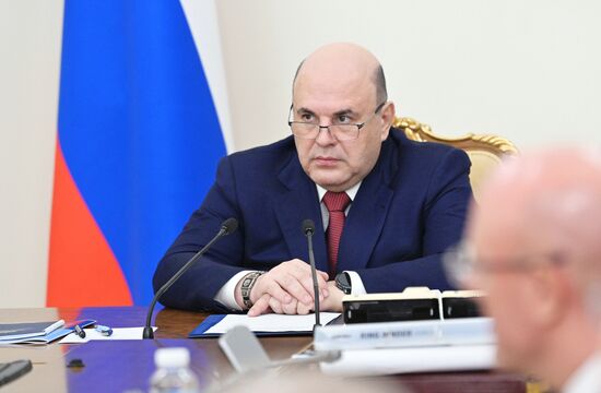 Премьер-министр Михаил Мишустин провел совещание с вице-премьерами РФ