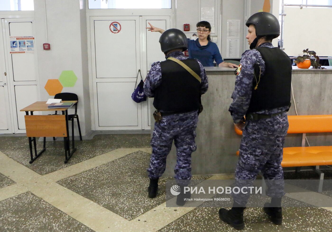 Антитеррористические учения в школах России