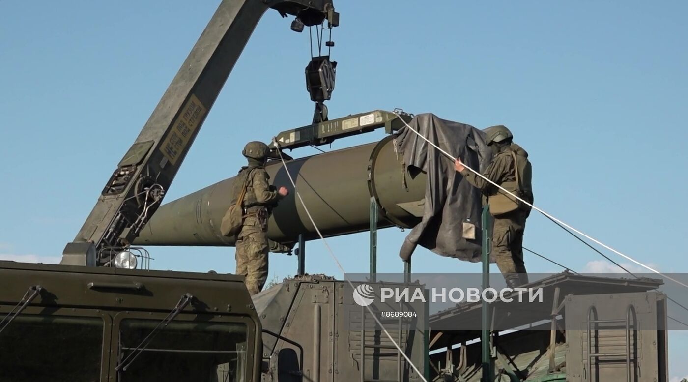 В России начались учения по применению нестратегического ядерного оружия