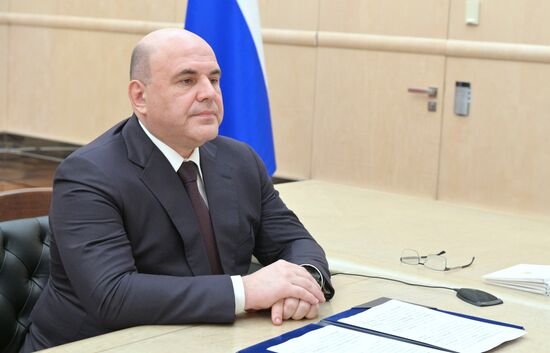 Премьер-министр Михаил Мишустин встретился с главой корпорации "МСП" Александром Исаевичем