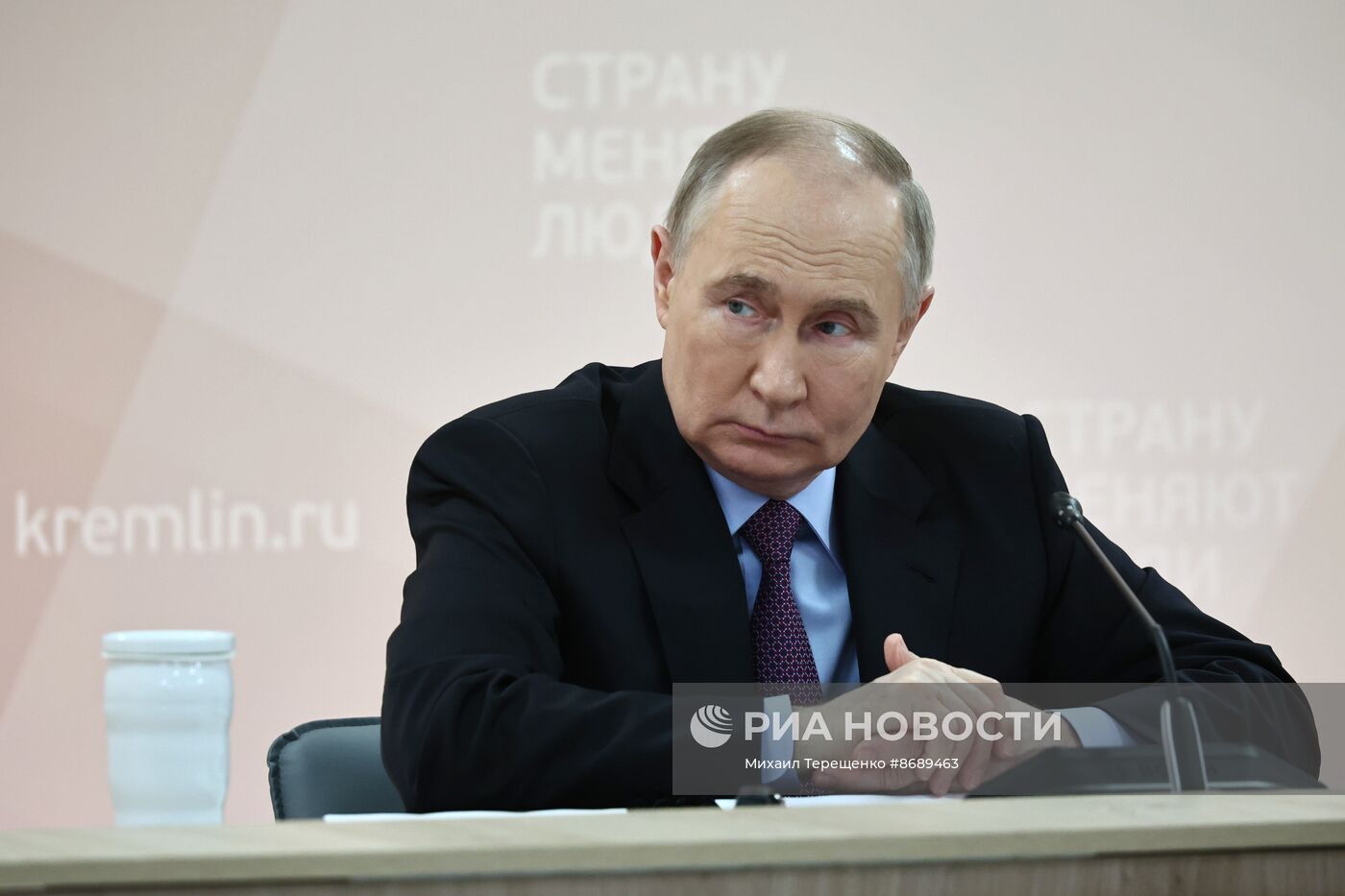Президент Владимир Путин провел заседание наблюдательного совета АСИ
