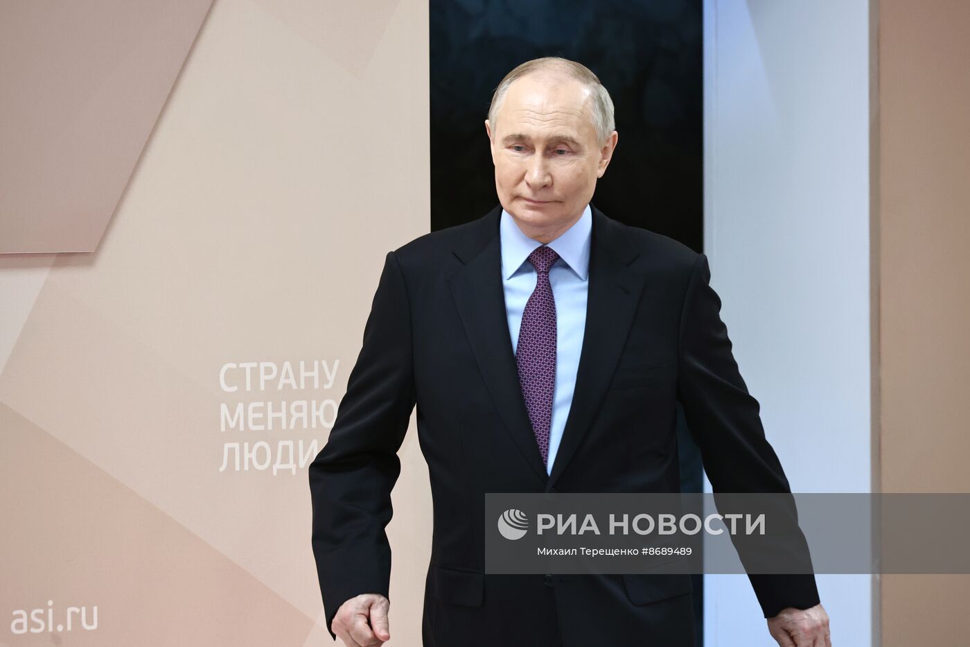 Президент Владимир Путин провел заседание наблюдательного совета АСИ