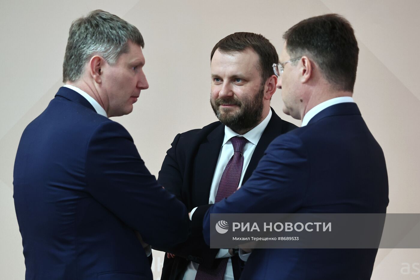 Президент Владимир Путин провел заседание наблюдательного совета АСИ