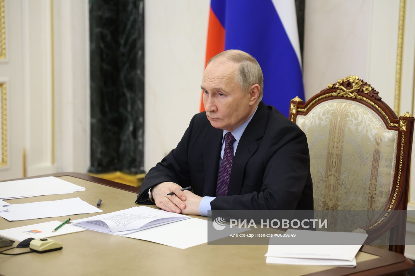 Президент Владимир Путин встретился с губернатором Курганской области Вадимом Шумковым