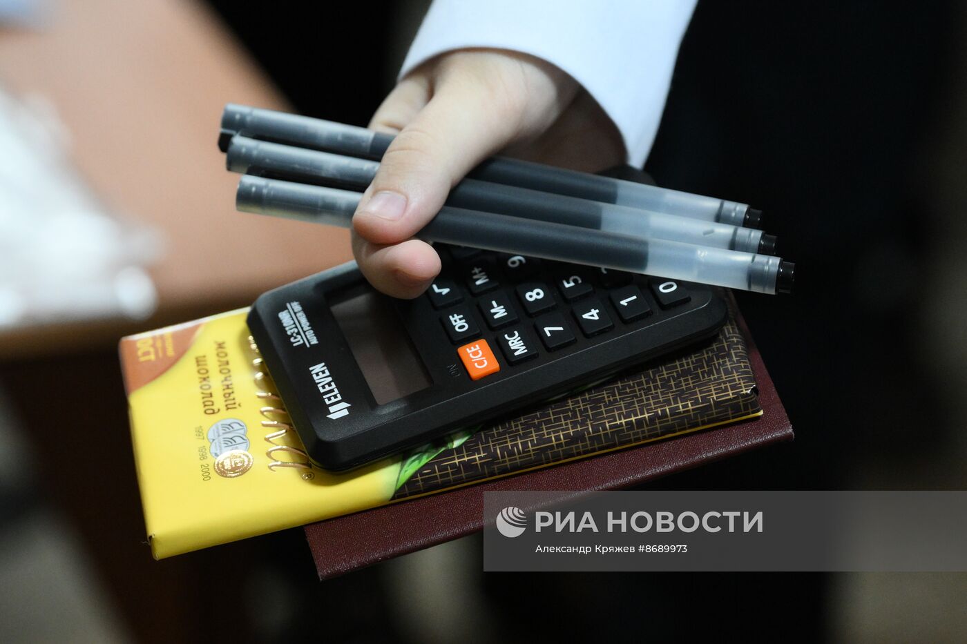 Сдача первого ЕГЭ в школах России