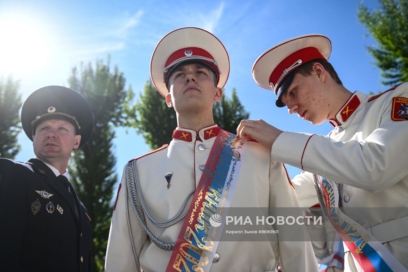 Последний звонок в городах России