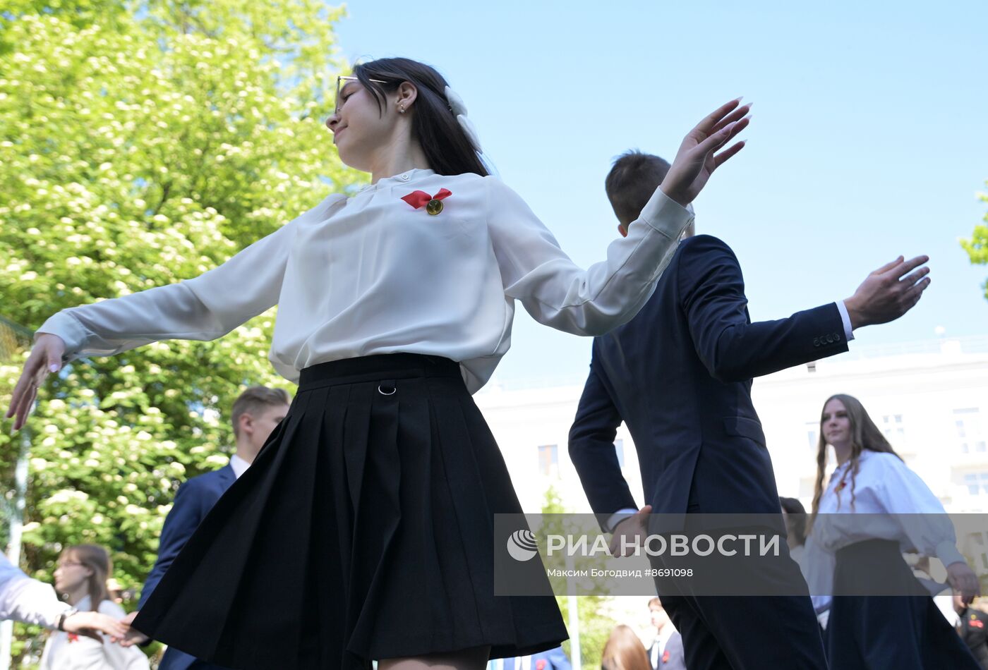 Последний звонок в городах России