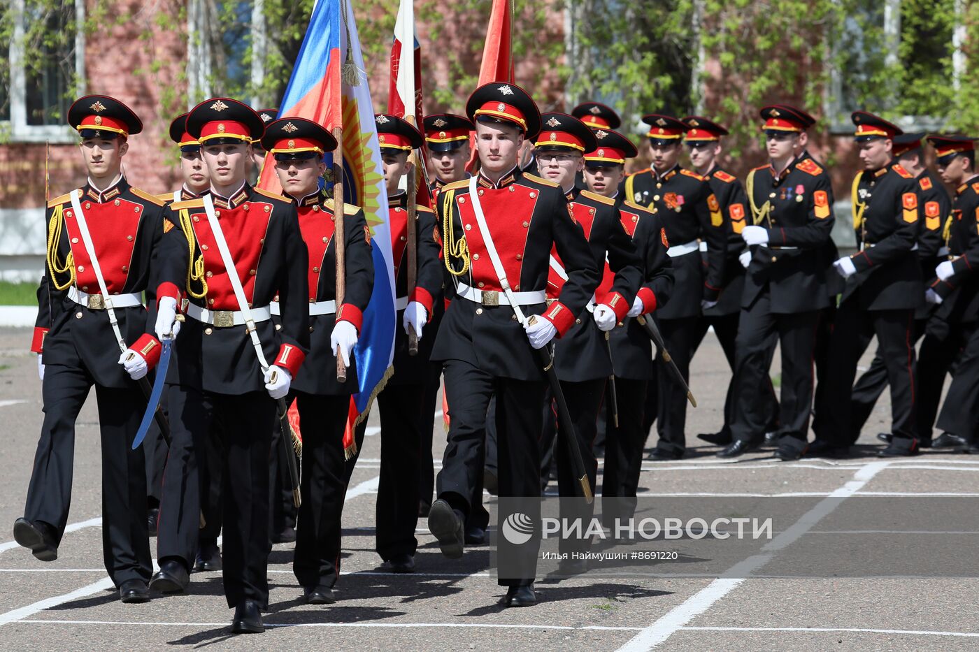 Последний звонок в городах России