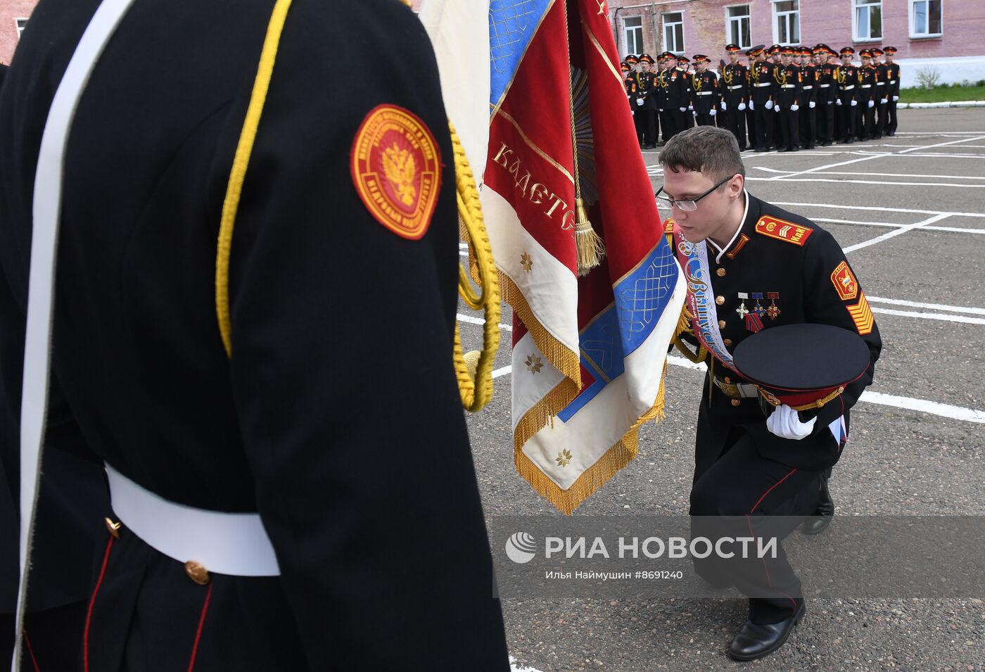 Последний звонок в городах России