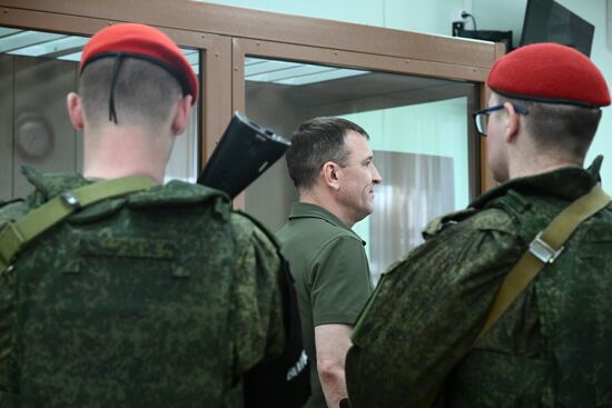 Суд оставил в СИЗО экс-командующего 58-й армией генерала  И. Попова  