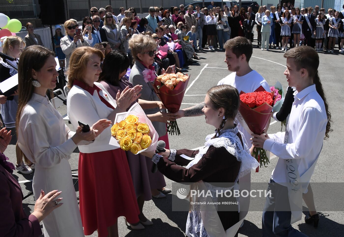 Последний звонок в городах России