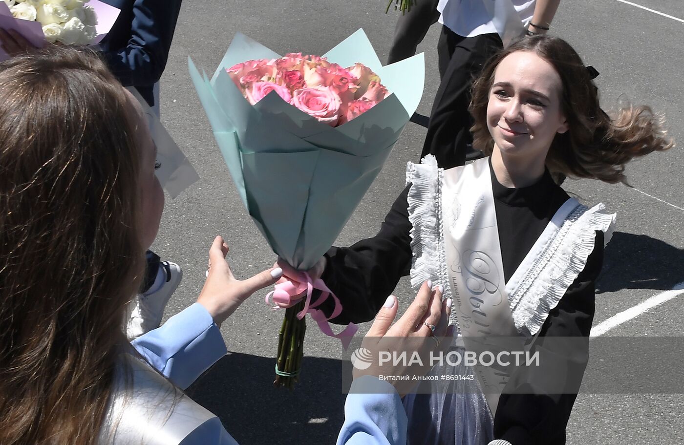 Последний звонок в городах России