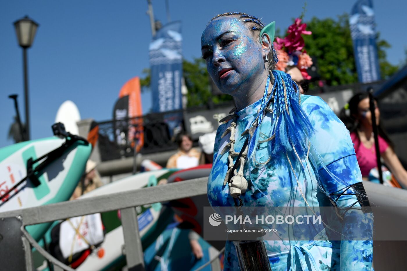 Костюмированная сап-регата в Москве