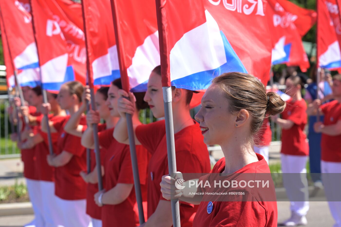 Выставка "Россия". Спортивное шествие, посвященное 105-летию первого парада на Красной площади