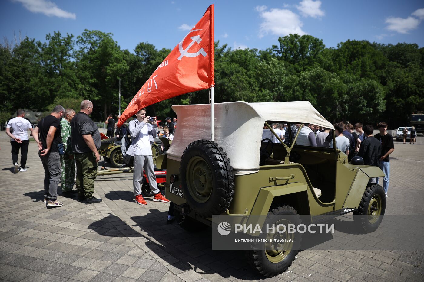 Выставка ретротехники военных лет в Краснодаре