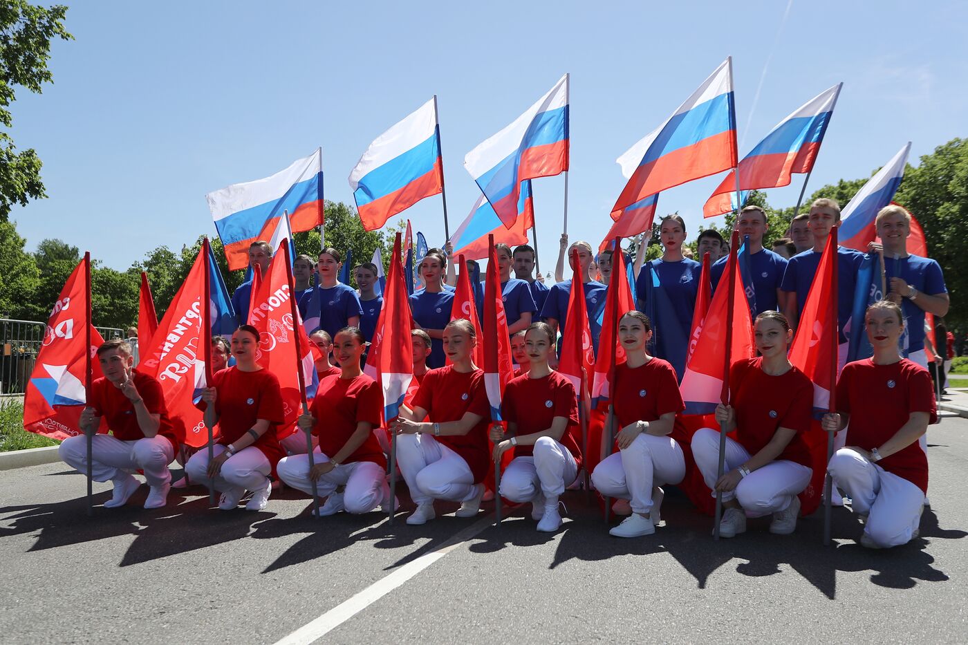 Выставка "Россия". Спортивное шествие, посвященное 105-летию первого парада на Красной площади