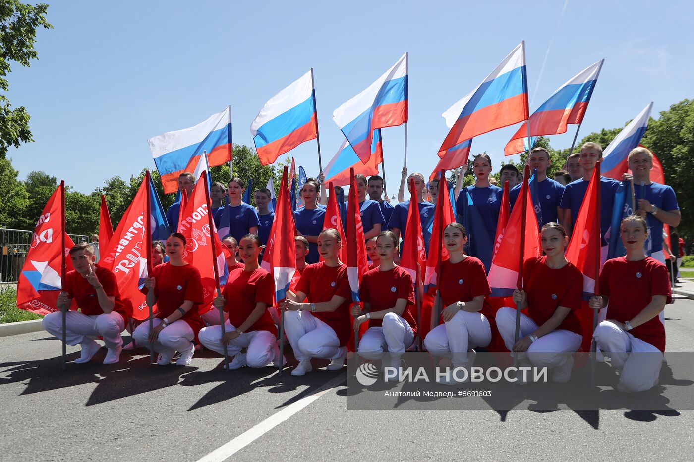 Выставка "Россия". Спортивное шествие, посвященное 105-летию первого парада на Красной площади