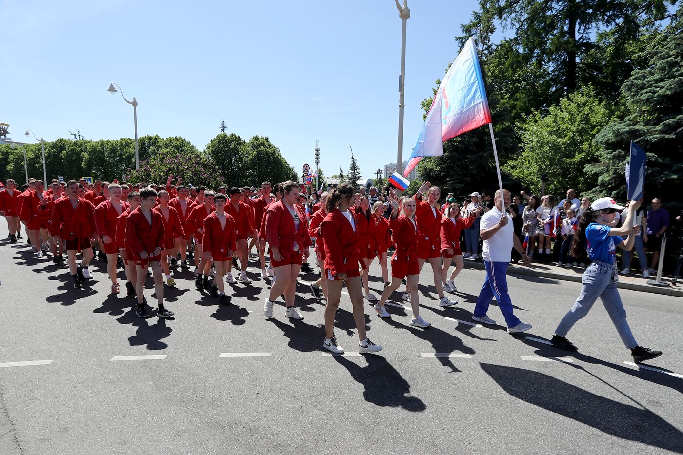 Выставка "Россия". Спортивное шествие, посвященное 105-летию первого парада на Красной площади