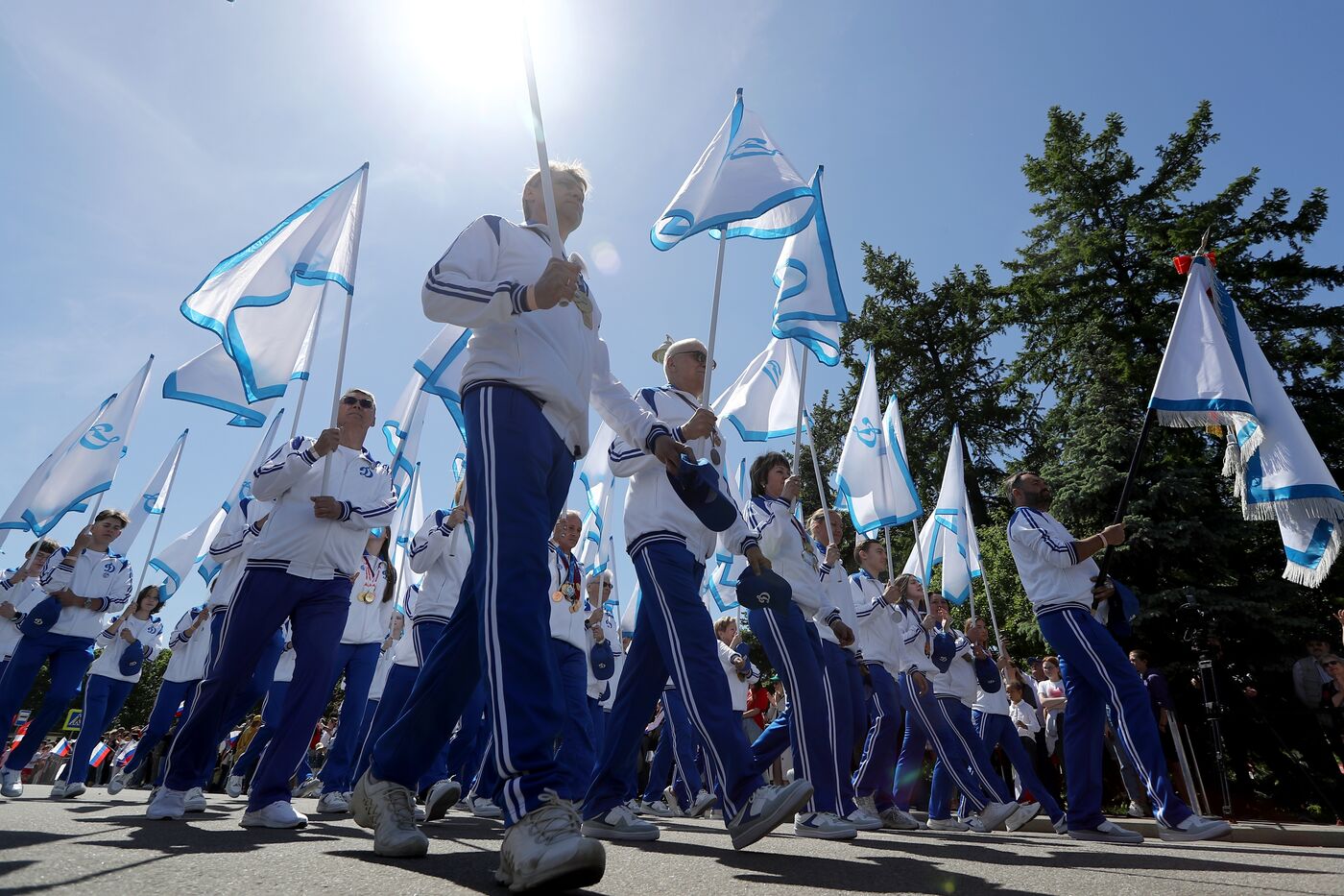 Выставка "Россия". Спортивное шествие, посвященное 105-летию первого парада на Красной площади