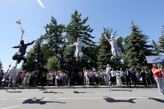 Выставка "Россия". Спортивное шествие, посвященное 105-летию первого парада на Красной площади