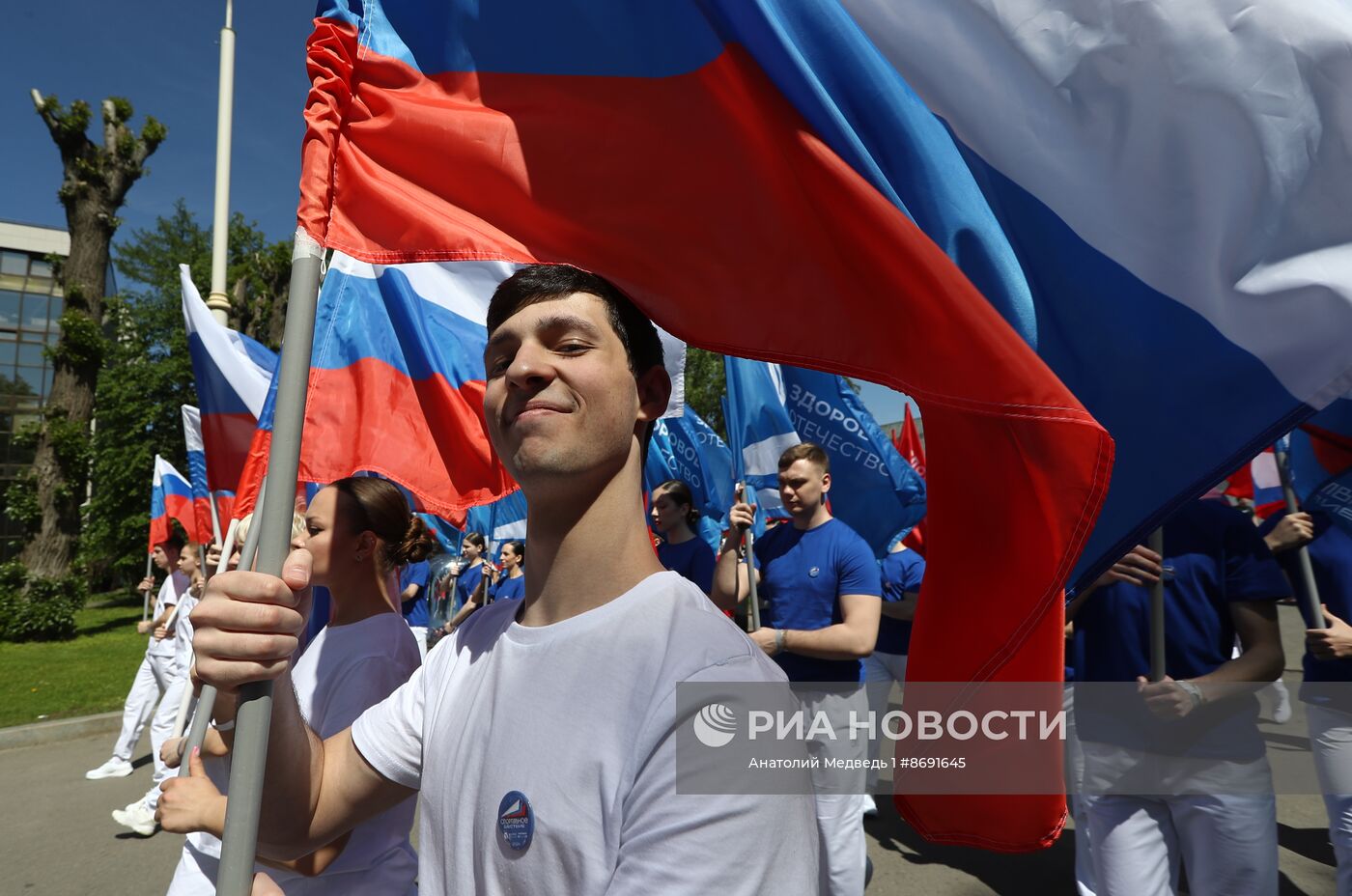 Выставка "Россия". Спортивное шествие, посвященное 105-летию первого парада на Красной площади