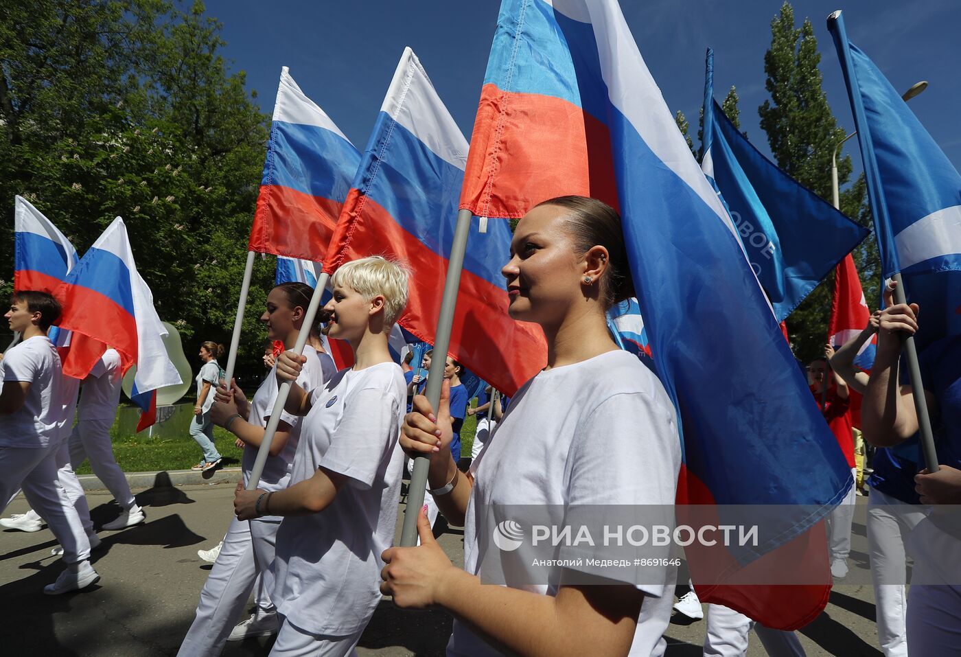 Выставка "Россия". Спортивное шествие, посвященное 105-летию первого парада на Красной площади