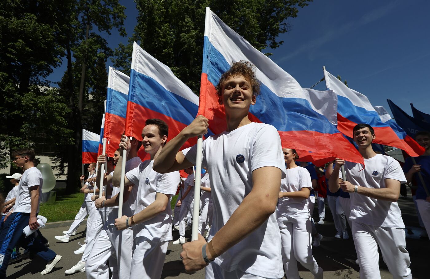 Выставка "Россия". Спортивное шествие, посвященное 105-летию первого парада на Красной площади