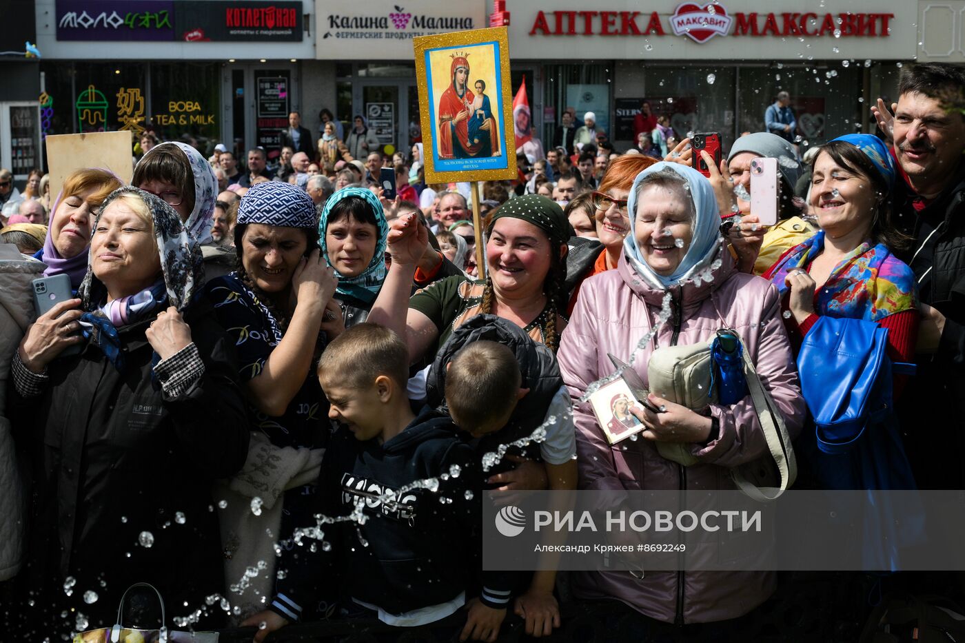 Крестный ход в честь Дня славянской письменности и культуры в Новосибирске