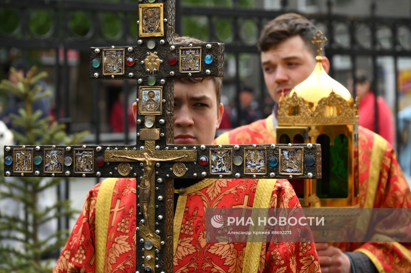 Крестный ход в честь Дня славянской письменности и культуры в Новосибирске