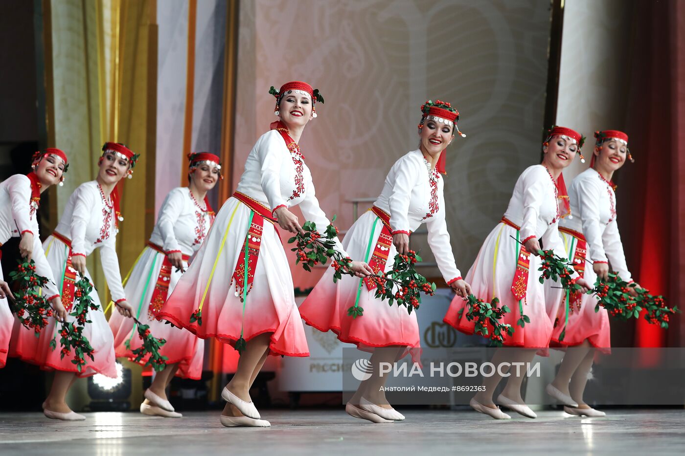 Выставка "Россия". Национальный праздник "Пеледыш пайрем"