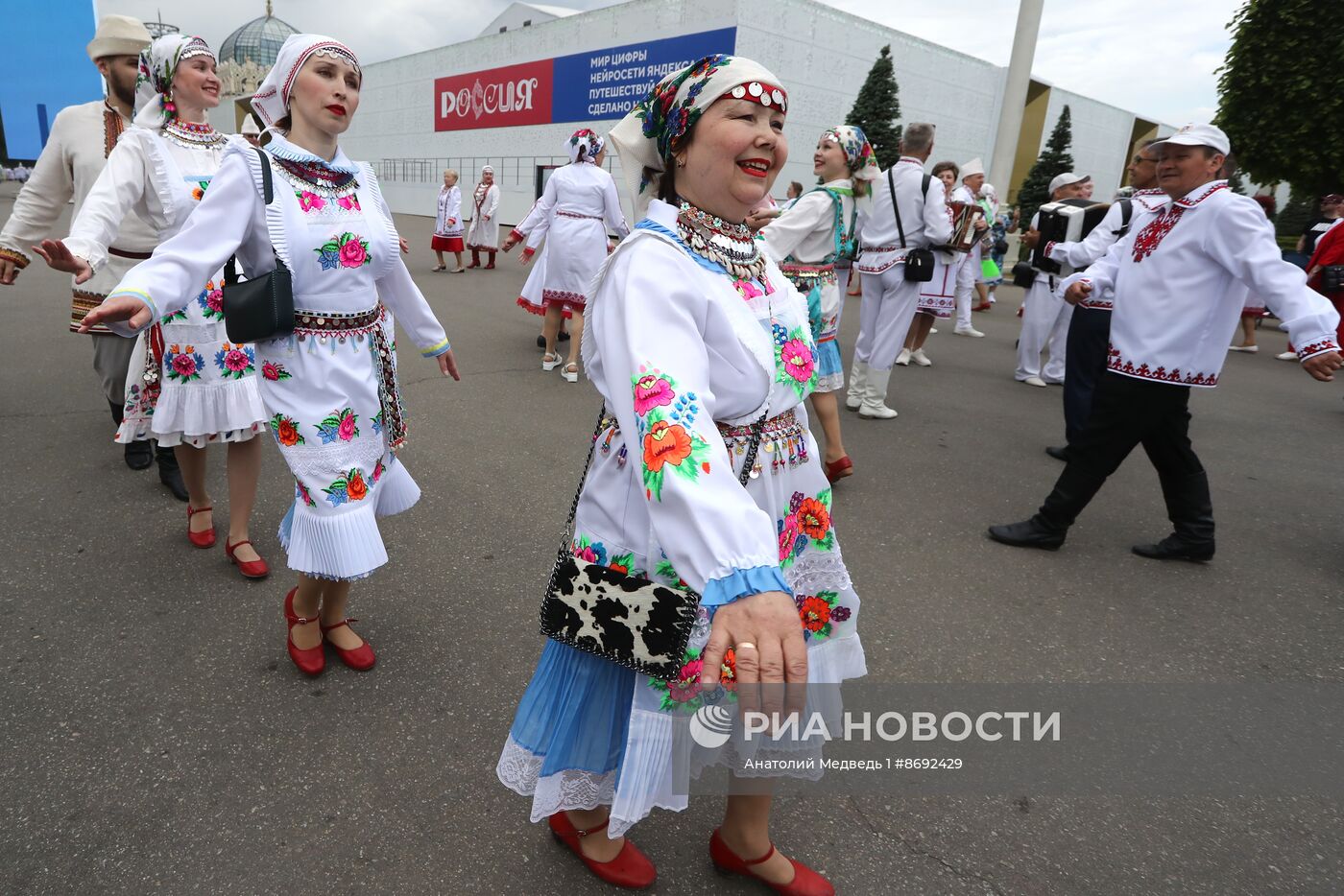 Выставка "Россия". Национальный праздник "Пеледыш пайрем"