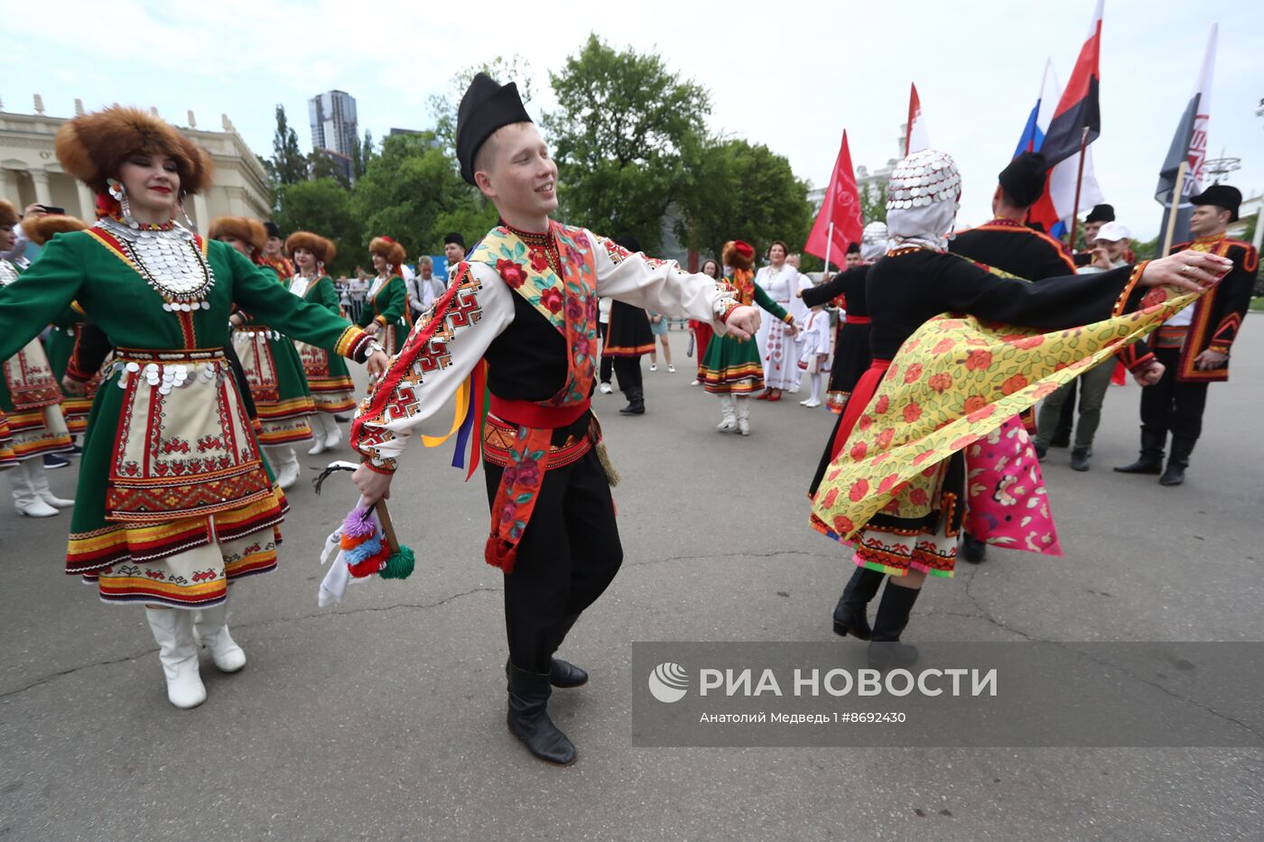 Выставка "Россия". Национальный праздник "Пеледыш пайрем"