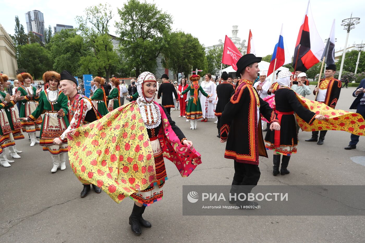 Выставка "Россия". Национальный праздник "Пеледыш пайрем"