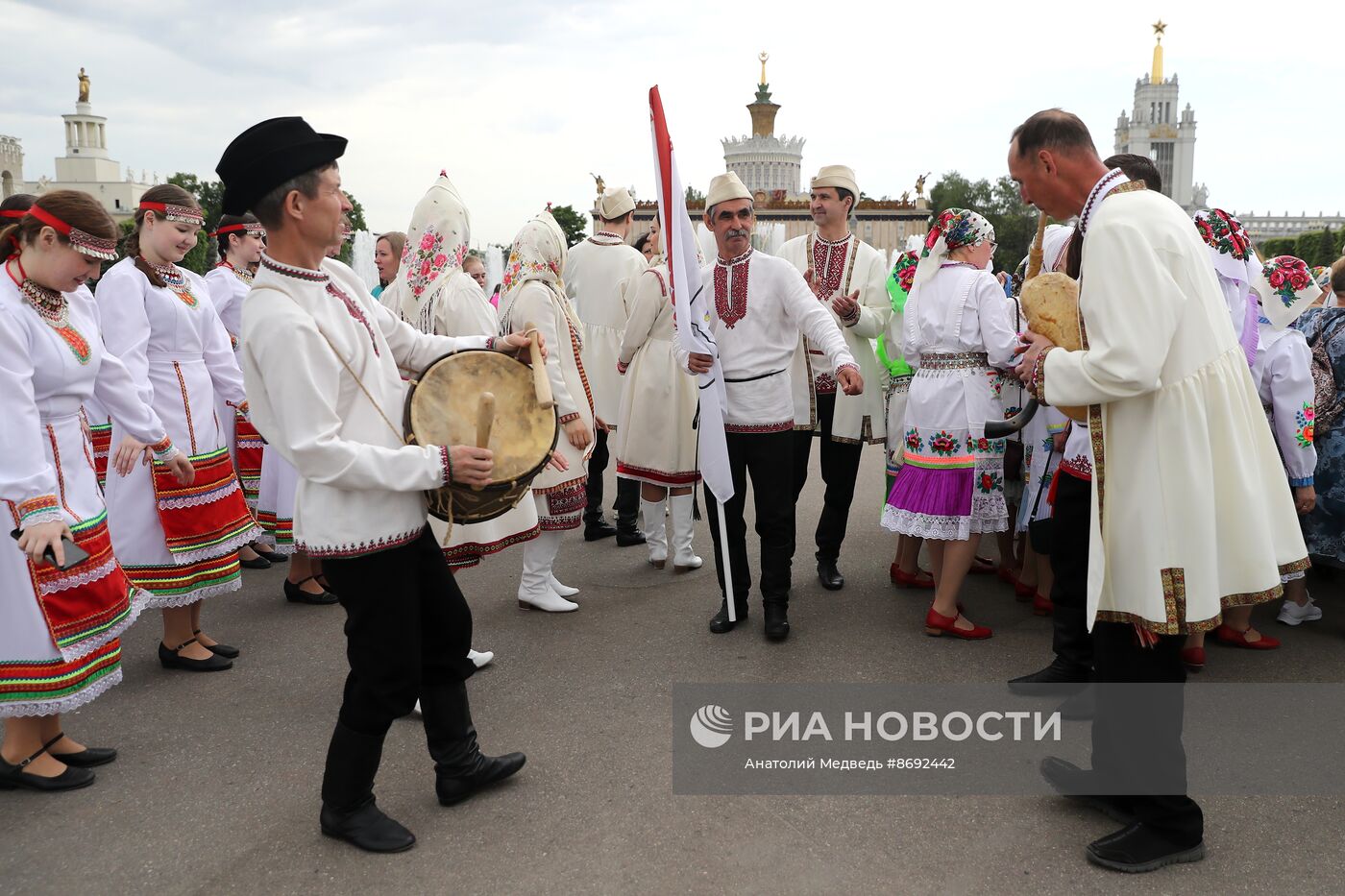 Выставка "Россия". Национальный праздник "Пеледыш пайрем"